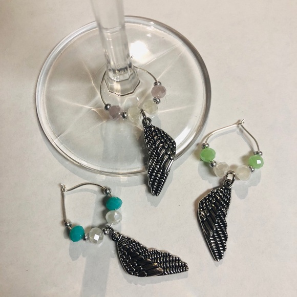 Angel wing wine glass charms - Picture 2 of 2